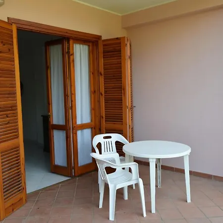 شقة Romy By La Via Del Mare Viaggi E Vacanze فيلاّسيمِيوس